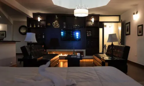 Hotel V Hotels in Temascalcingo