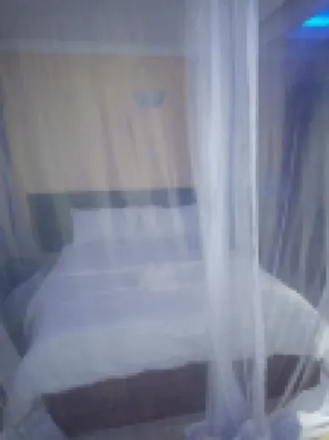 เลอแกรนด์โฮเทลออยูจิส โรงแรมใน