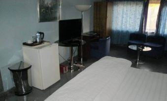 Lamonde Guest House