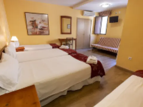 Hostal Restaurante Puerta del Alcázar Hotels in Avila