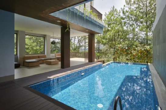 Anindya Hill View Villa 7 Bedrooms with a Private Heated Swimming Pool