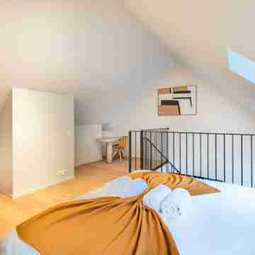 Huswell - Chic Duplex Studio with High-Quality Finishes in Ghent Center Rooms