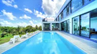 Maui Bay Home Stay Villa Hotels in Warwick