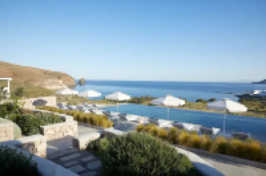Milos Breeze Boutique Hotel