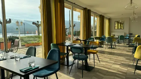 Hôtel Restaurant du Lac Отели в г. Лабарт-Инар