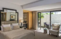 No5 Boutique Art Hotel by Mantis