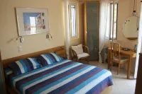 Alkistis Cozy by the Beach Apartment in Ikaria Island Intherma Bay - 2nd Floor Hotels in 