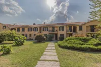 Sunset View Hotels in Lierna