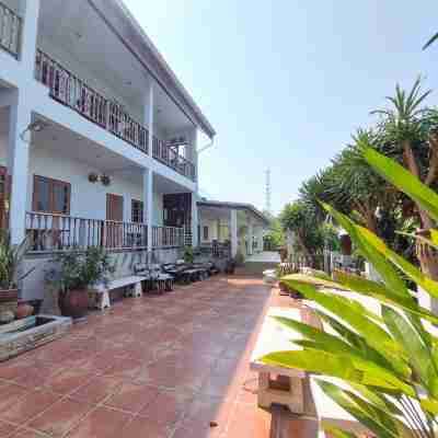 Sawasdee Sichang Resort Hotel Exterior