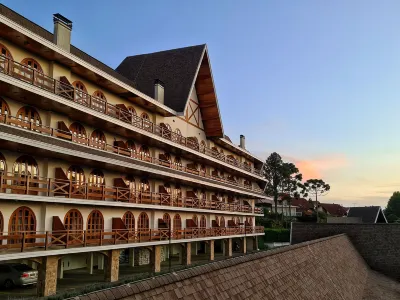 Dúplex Luxo Com Piscina Aquecida, Lareira e Wifi