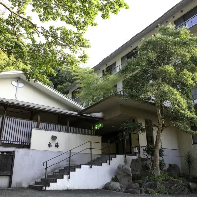 Honjin Hotels near Nirayama Castle Ruins