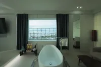 CL Hotel