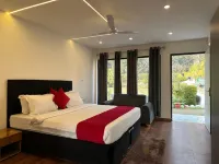 Six Seasons Resort
