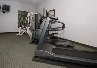 Comfort Suites - Gym