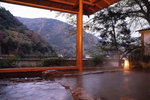 Yamagaso - Jacuzzi