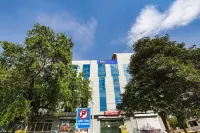 FabExpress Kapashera Residency Near IGI Airport New Delhi Hotels near National Law University, Delhi