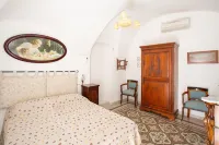 3557 ดิมอเร แอล คัสเทลโล-คัทเตดรัล โดย บาร์บาร์เฮ้าส์