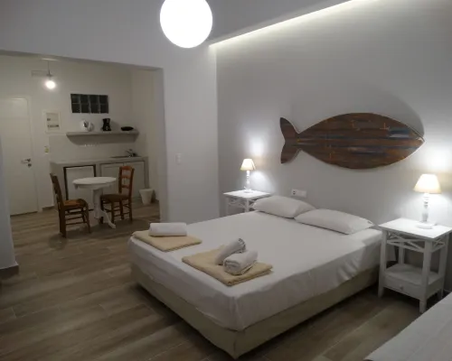 Naxos Lane Center Studios Hotels near Portara