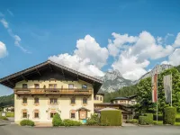 Hotel Vitaloase zu Den Drei Brüdern Hotels in Unken