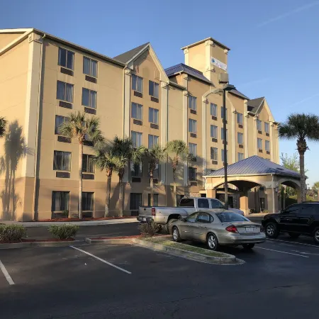 Country Inn & Suites by Radisson, Murrells Inlet, SC