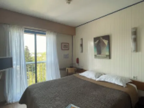 Hotel Arcantis le Voltaire Hoteles en Rennes