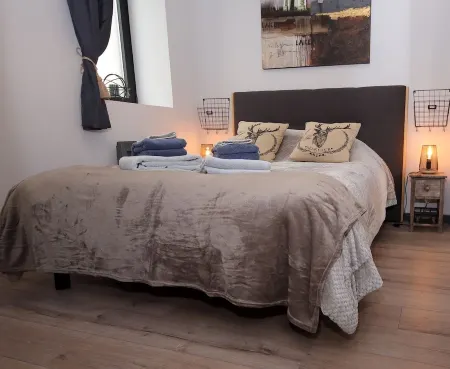 Charming  Apartment with Harbor and Sea Views Normandy Landing Beaches