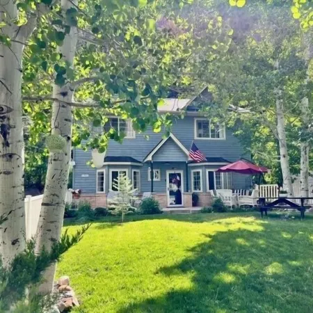 Blue Haven 5Br/3.5BA - Smaller Group Discounts Available!