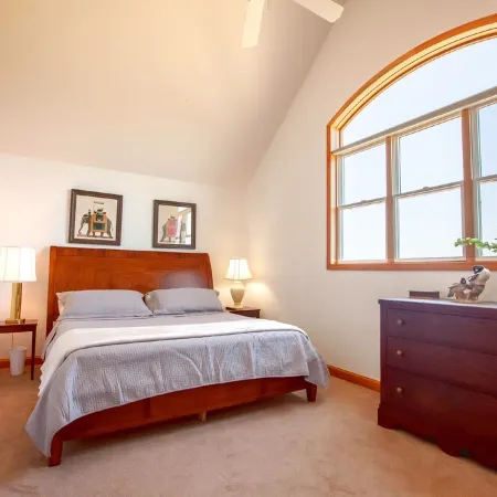 HEATED pool/waterfront/private pier/tennis/hot tub/kayaks/SUPs/8bed 6bath