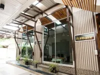Asia Lampang Hotel Hotels near Wat Si Phumma