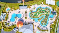 Stylish Retreat with Resort Amenities - Spa, Gym, WiFi