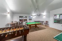 Ski-In/Ski-Out Chalet - WiFi, Mountain Views, Hot Tub Hôtels à : Brian Head