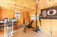 Charming Retreat with Fire Pit and Mini Gym - Inviting Getaway Hotels in Kootenai County