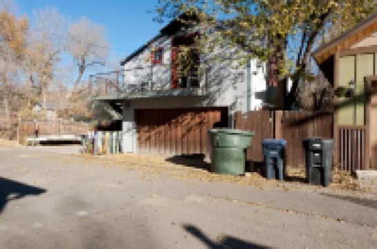 Fully Stocked Kitchen and Scenic Deck Views - Charming Studio Retreat