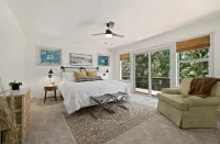 Luxurious Haven with Modern Amenities - Tranquil Woodland Retreat Hotels in Township 1