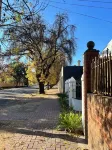 Retro House 3-bedrooms @St Peters. 2km to CBD Hotels in Saint Peters