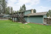 Fully Stocked Kitchen and Spacious Yard - Tranquil Retreat