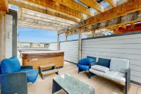 Mountain Getaway | Private Rooftop Spa | Walk to Dining, Shops & Rec Center Hotel a Snyderville