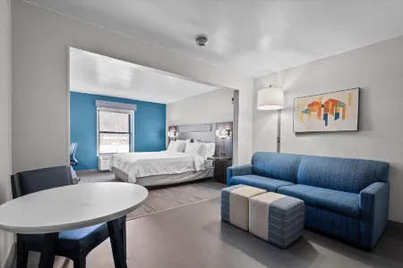 Holiday Inn Express & Suites West Point-Fort Montgomery Отели в г. Стони Пойнт