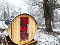 Spacious 4 Bedroom House Close to Downtown