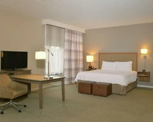Hampton Inn Springfield-South Hotels in Springfield
