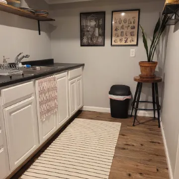 Cozy Basement Apartment (With Private Entrance)