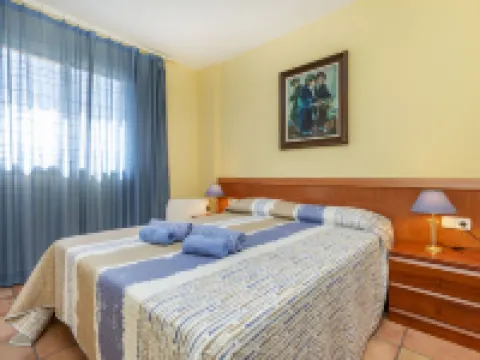 "Port Pals Sea View"