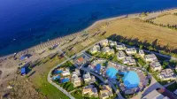 Natura Park Village Hotel & Spa Hotel in zona Agios Fokas Beach