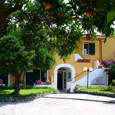 Hotel La Marticana Hotel in zona Hotel Continental Mare