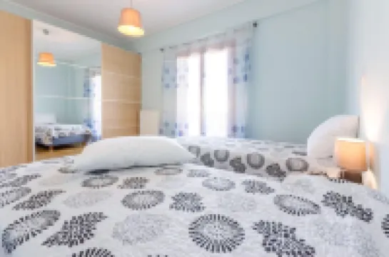 Leo - Unique Glyfada Apartment