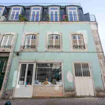 Spacious, Bright and Sunny Apartment, by TimeCooler Hotel Exterior
