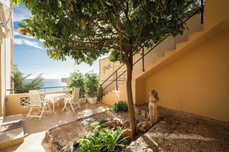 Hôtel le Roquebrune Отели в г. Рокебрюн — Кап-Мартен