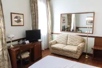 Phi Hotel Dei Medaglioni Hotels in Carpi