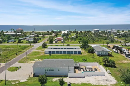 Salty Breeze by Pristine Property Vacation Rentals