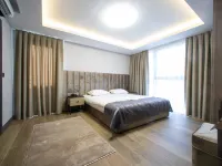 MAD Inn Hotel & Spa Hotels near Ak Saray